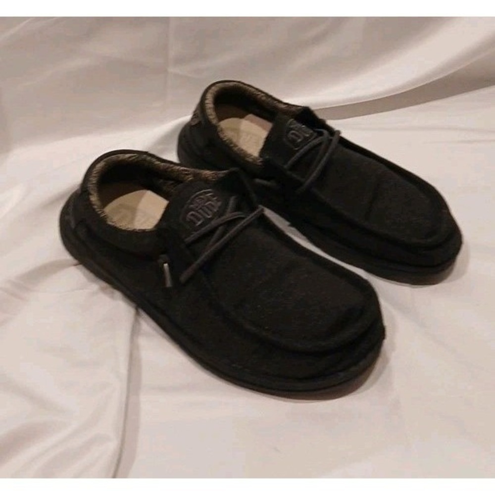 Hey Dude Wally Kids Slip-On Shoes – 5Y 6L  Black Lightweight Casual